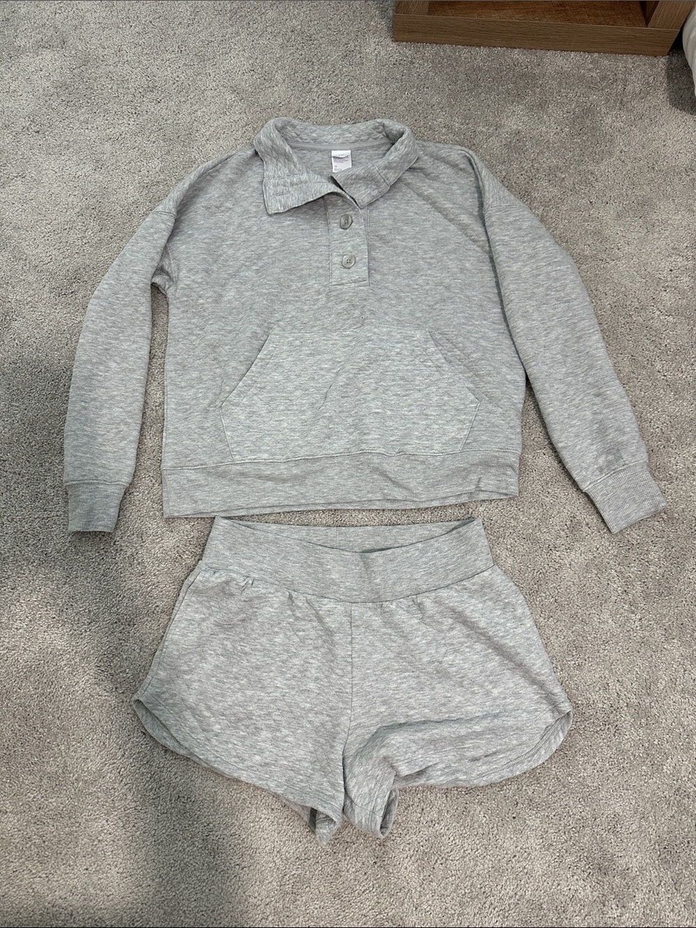 stars above Light Gray Pullover Sweater & Shorts Set
